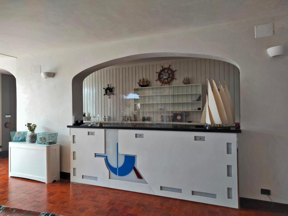 Hotel Il Vascello Marina Serra Exteriér fotografie