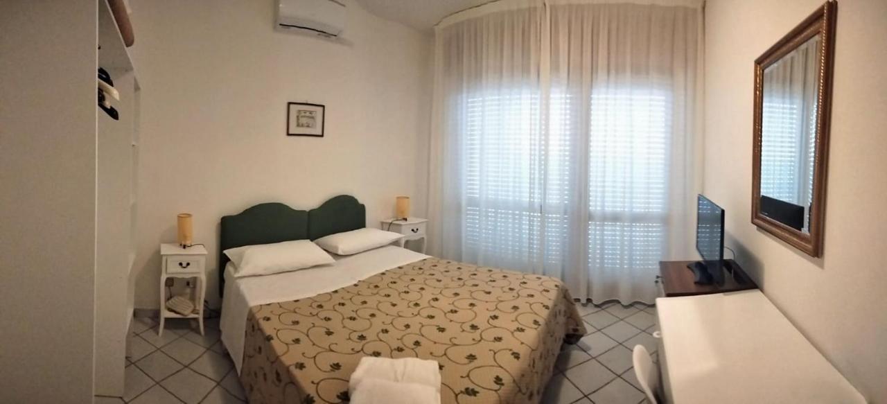 Hotel Il Vascello Marina Serra Exteriér fotografie